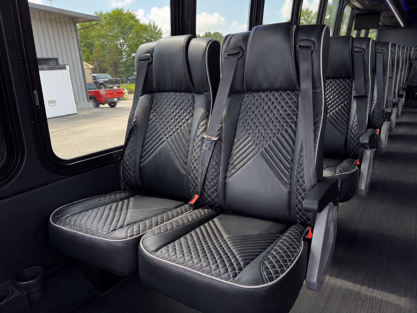 shuttle services for airline crews and airport staff in vacaville